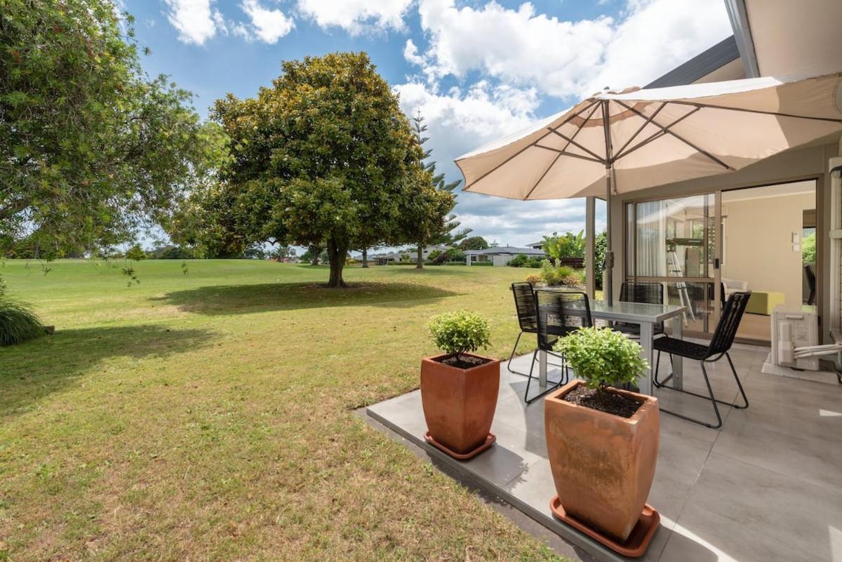 Golfers Delight In Quiet Cul De Sac Villa Mount Maunganui Exterior photo