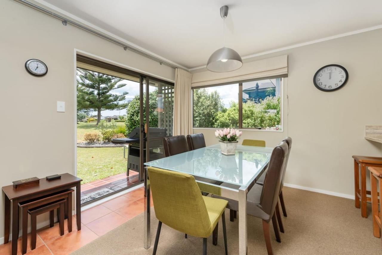Golfers Delight In Quiet Cul De Sac Villa Mount Maunganui Exterior photo