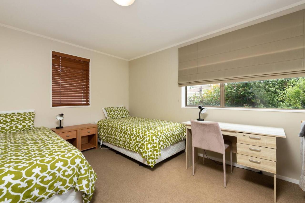 Golfers Delight In Quiet Cul De Sac Villa Mount Maunganui Exterior photo